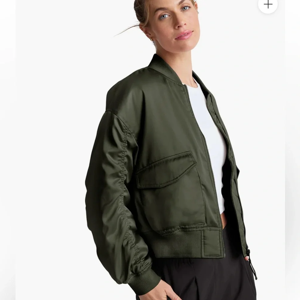 Beyond Yoga Melrose Bomber Jacket NWT - Picture 2 of 11